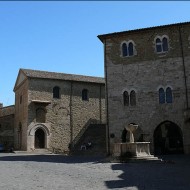 Bevagna, la piazza