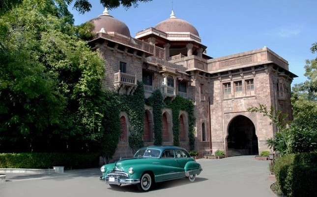 L'hotel Ajit Bhawan