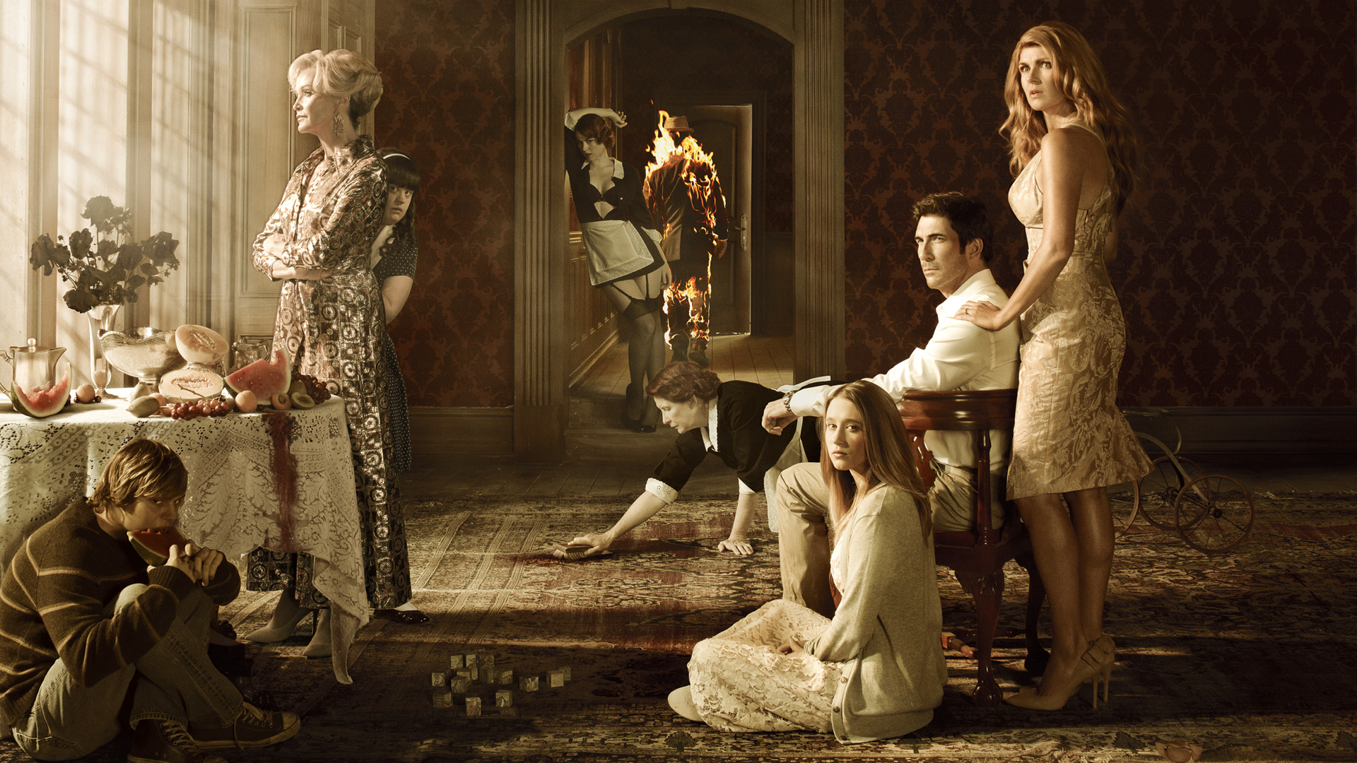 AMERICAN HORROR STORY: Airing on FX