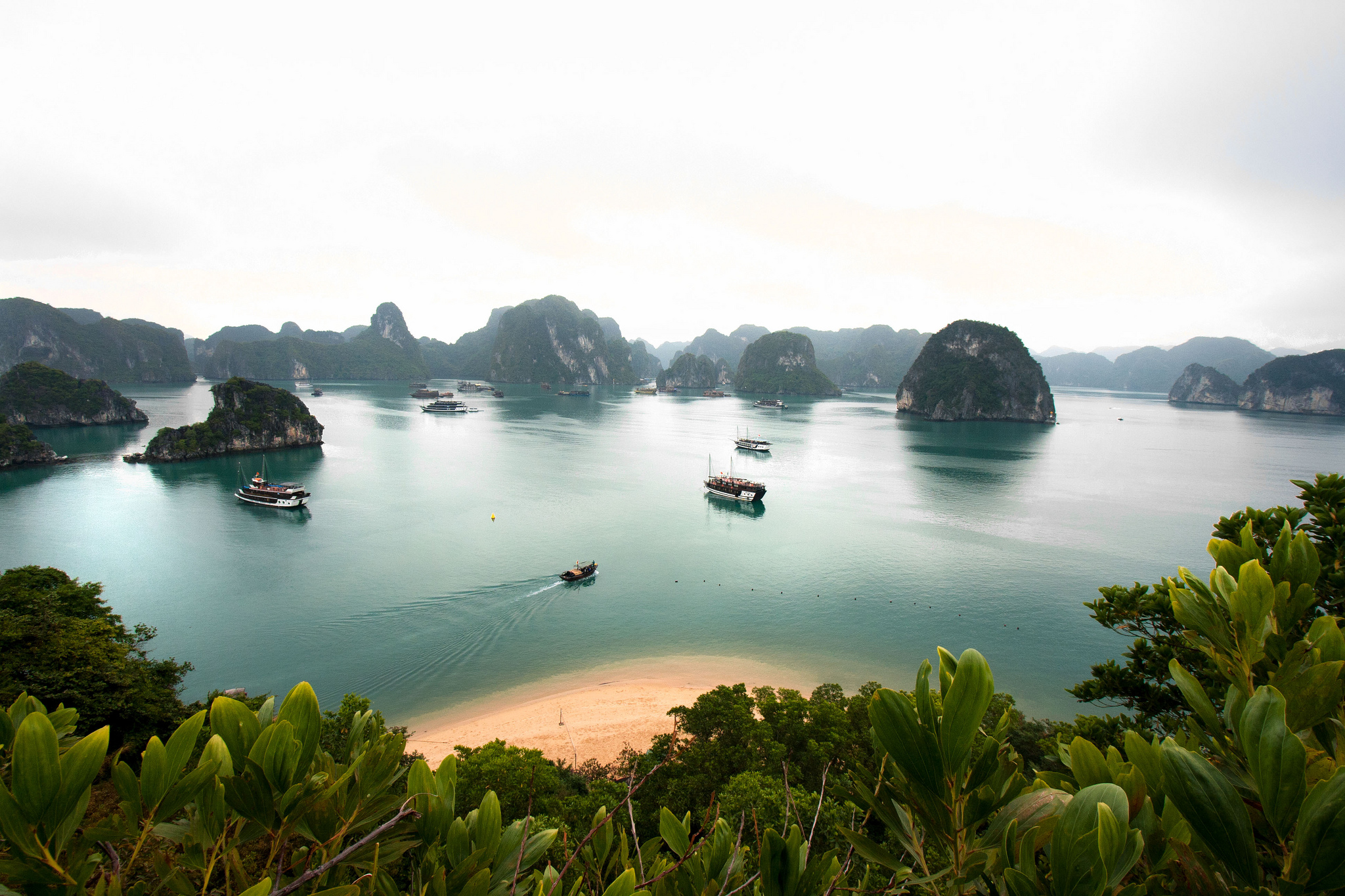 Una splendida vista della Baia di Halong
