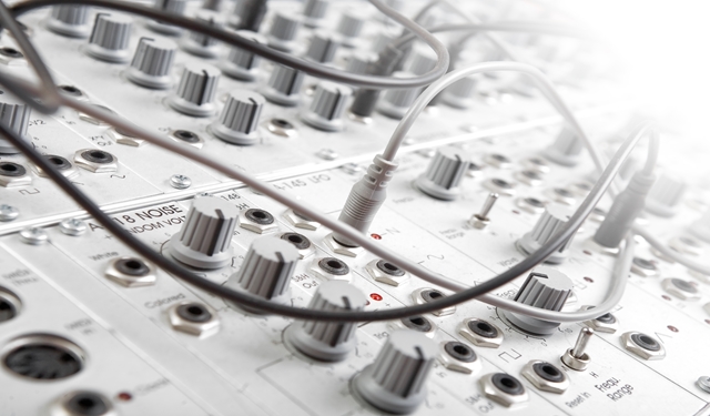 Synth