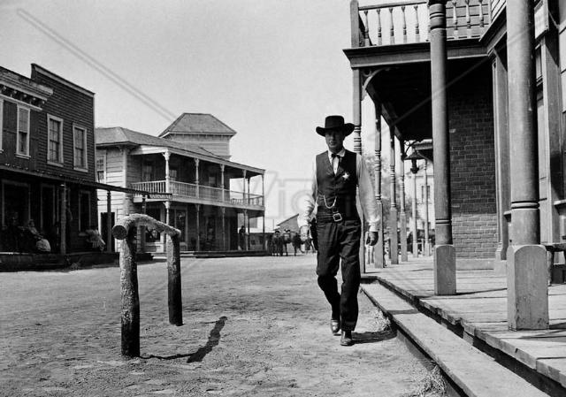 mezzogiorno_di_fuoco_gary_cooper_fred_zinnemann_001_jpg_aefh