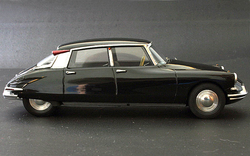 14852_1957CitroenID19-2s