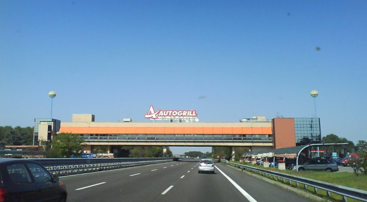 Autogrill_Dorno-726x400