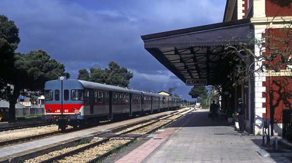 1445276784_Altamura_staz_ferr_FS-wiki-600x335
