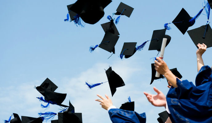 Le-10-Lauree-più-bizzarre-del-mondo