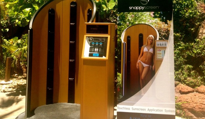 SnappyScreen-Sun-Screen-Booth-2-1020x610
