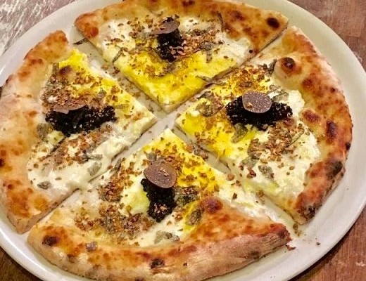 La-pizza-più-preziosa-E’condita-con-oro-e-costa-2000-dollari-520x450