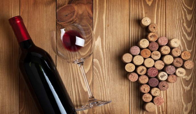 bere-vino-un-bicchiere-al-giorno-744x445