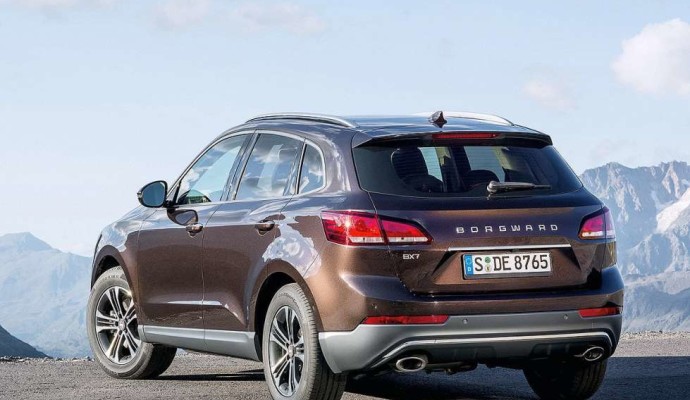 posteriore-della-borgward-bx7-suv